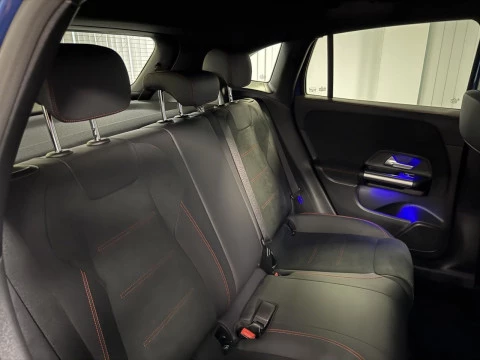 Mercedes-Benz GLA GLA 200 D