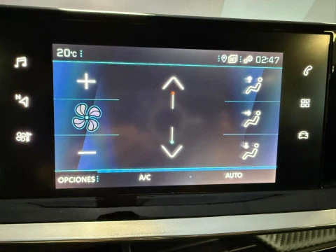 Peugeot 2008 Allure BlueHDI 130 S&S EAT8