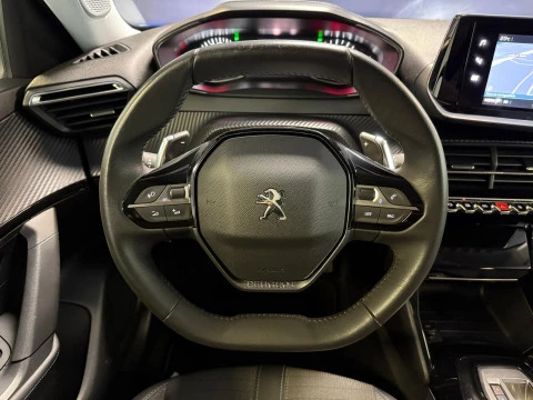 Peugeot 2008 Allure Pack BlueHDI 130 S&S EAT8