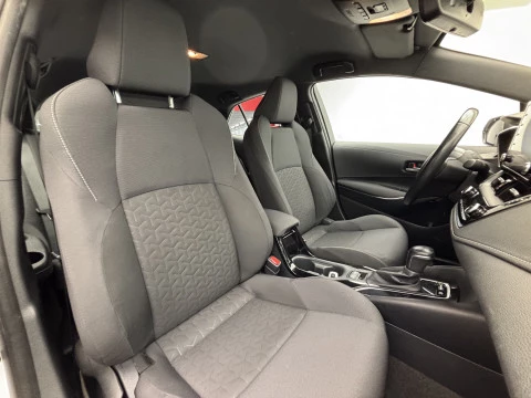 Toyota Corolla 1.8 125H ACTIVE TECH E-CVT