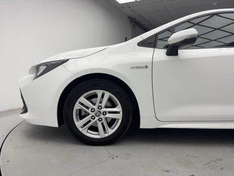 Toyota Corolla 1.8 125H ACTIVE TECH E-CVT