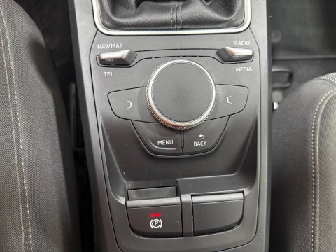 Audi Q2 Design 30 TFSI 85kW (116CV)