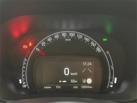 Toyota Aygo X Cross Cross Play