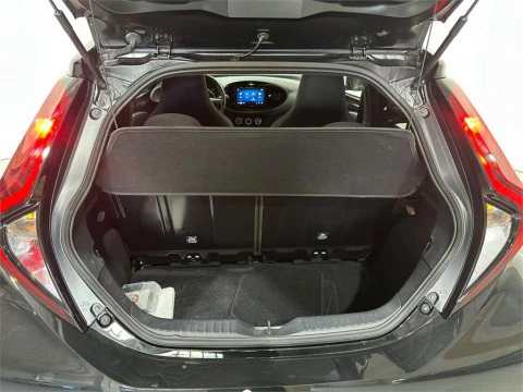 Toyota Aygo X Cross Cross Play