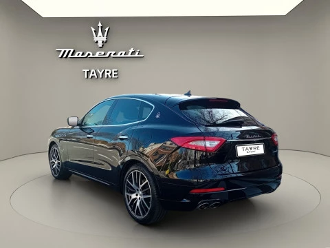 Maserati Levante V6 275 HP D AWD