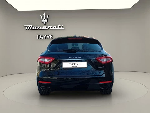 Maserati Levante V6 275 HP D AWD