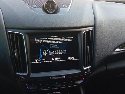 Maserati Levante V6 275 HP D AWD