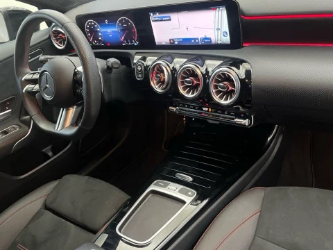 Mercedes-Benz Clase A 200 d Compacto