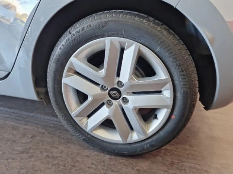 Renault Clio Evolution E-Tech full hybrid 145 (103kw)