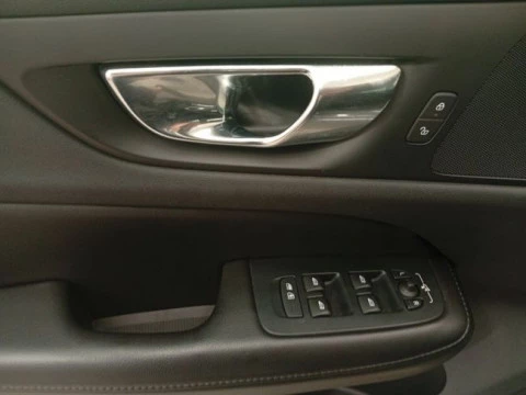 Volvo V60 2.0 T6 AWD Recharge Inscription Auto