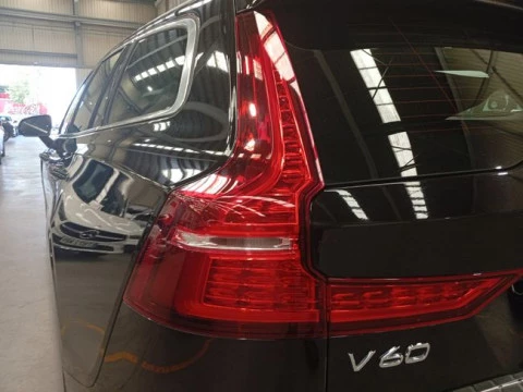 Volvo V60 2.0 T6 AWD Recharge Inscription Auto