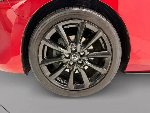 Mazda3 2.0 e-SKYACTIV-G 88KW HOMURA