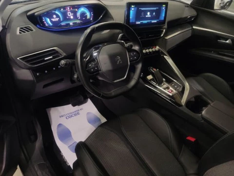 Peugeot 3008 Hybrid 225 e-EAT8 Allure