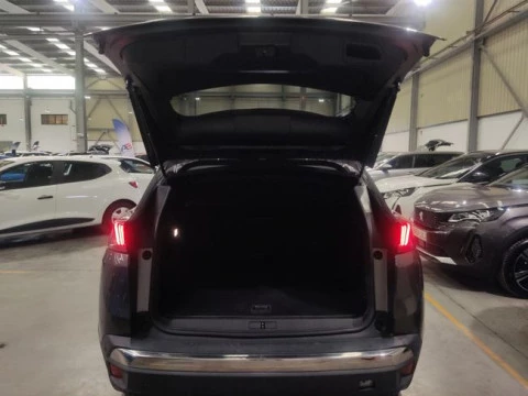Peugeot 3008 Hybrid 225 e-EAT8 Allure