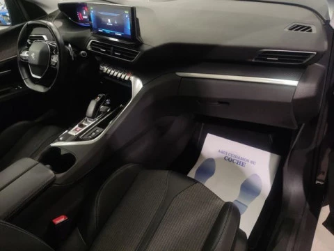 Peugeot 3008 Hybrid 225 e-EAT8 Allure