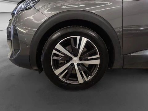 Peugeot 3008 Hybrid 225 e-EAT8 Allure
