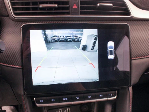 MG ZS 1.5 COMFORT 106 5P