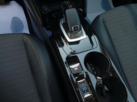 Peugeot 2008 Allure BlueHDI 130 S&S EAT8