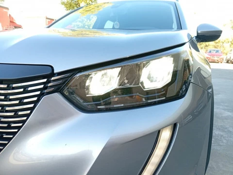 Peugeot 2008 Allure BlueHDI 130 S&S EAT8