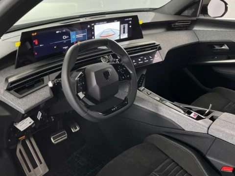 Peugeot 5008 Hybrid 1.2 107KW GT eDCS6