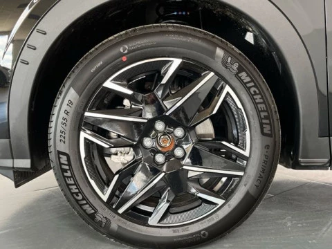 Peugeot 5008 Hybrid 1.2 107KW GT eDCS6