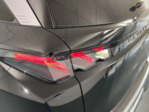 Peugeot 5008 Hybrid 1.2 107KW GT eDCS6