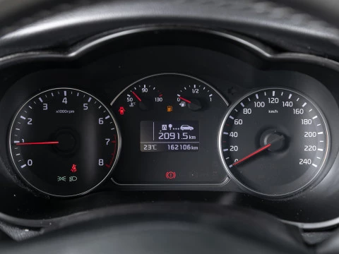 Kia Carens 1.6 GDi 99kW (135CV) Drive