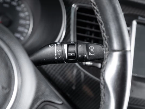 Kia Carens 1.6 GDi 99kW (135CV) Drive