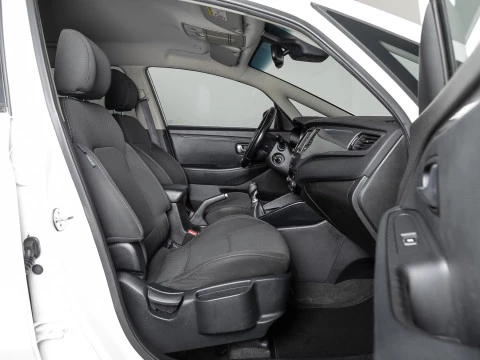 Kia Carens 1.6 GDi 99kW (135CV) Drive