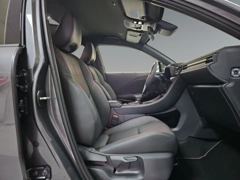 Lexus LBX 1.5 136cv HEV Elegant+ Black