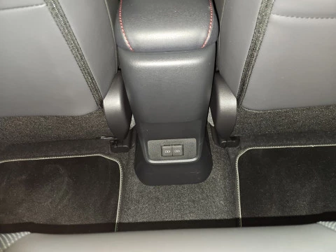 Lexus LBX 1.5 136cv HEV Elegant+ Black