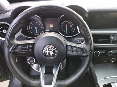 Alfa Romeo Stelvio 2.2 Diésel 140kW (190CV) Sprint+ Q4
