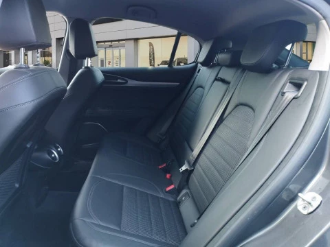 Alfa Romeo Stelvio 2.2 Diésel 140kW (190CV) Sprint+ Q4
