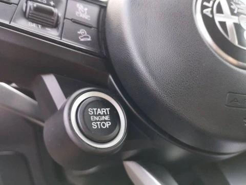 Alfa Romeo Stelvio 2.2 Diésel 140kW (190CV) Sprint+ Q4