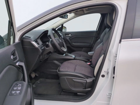 Renault Captur Fast Track E-TECH PHEV 160cv