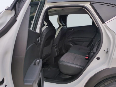 Renault Captur Fast Track E-TECH PHEV 160cv