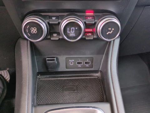 Renault Captur Fast Track E-TECH PHEV 160cv