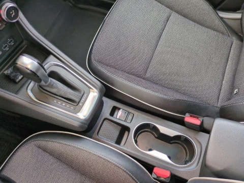 Renault Captur Fast Track E-TECH PHEV 160cv