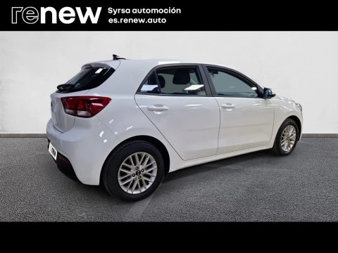 Kia Rio 1.2 CVVT 62kW (84CV) Concept