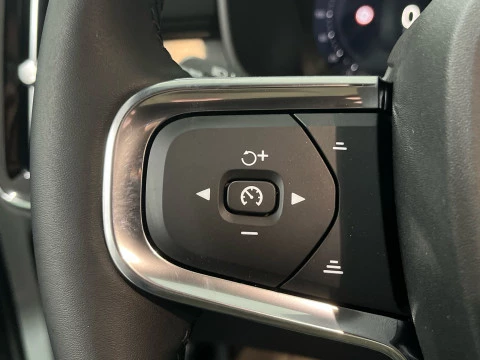 Volvo XC40 XC40 B3 PLUS DARK