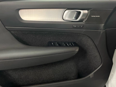 Volvo XC40 XC40 B3 PLUS DARK