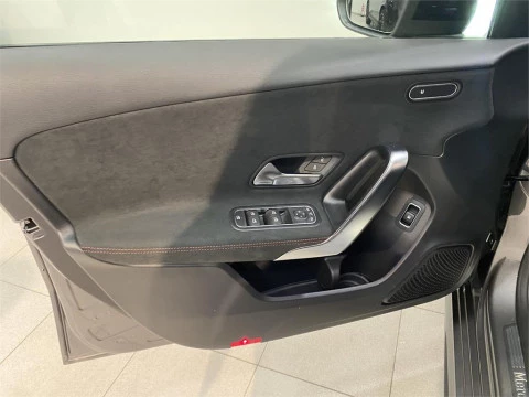 Mercedes-Benz Clase A 250 e con tecnología híbrida EQ