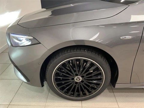 Mercedes-Benz Clase A 250 e con tecnología híbrida EQ