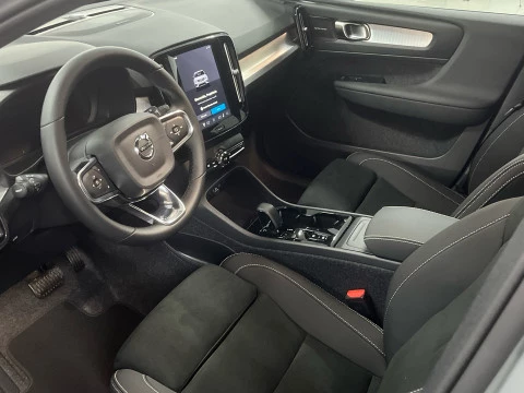 Volvo XC40 XC40 B3 PLUS BLACK EDITION