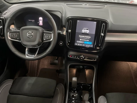 Volvo XC40 XC40 B3 PLUS BLACK EDITION