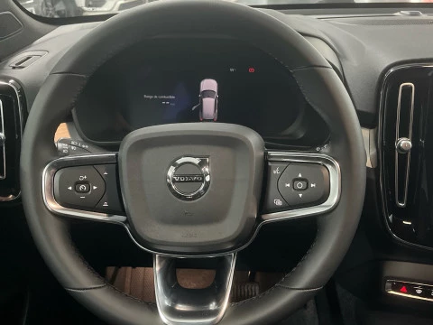 Volvo XC40 XC40 B3 PLUS BLACK EDITION