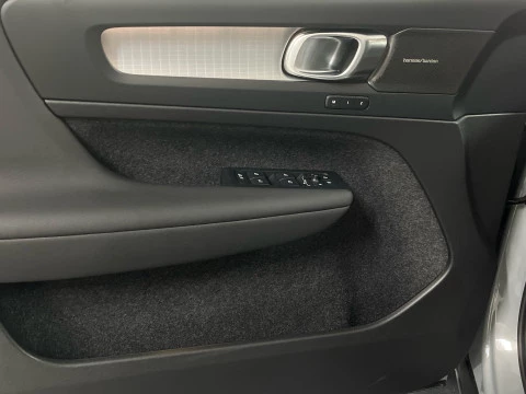 Volvo XC40 XC40 B3 PLUS BLACK EDITION