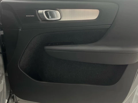 Volvo XC40 XC40 B3 PLUS BLACK EDITION