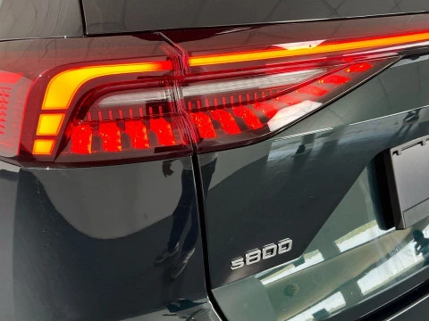 EBRO S800 1.6 TGDI Premium 7 DCT