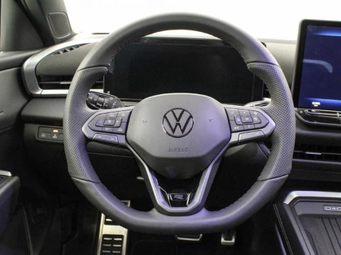 Volkswagen T-Roc 1.5 ETSI MHEV 110KW DSG R-LINE 150 5P